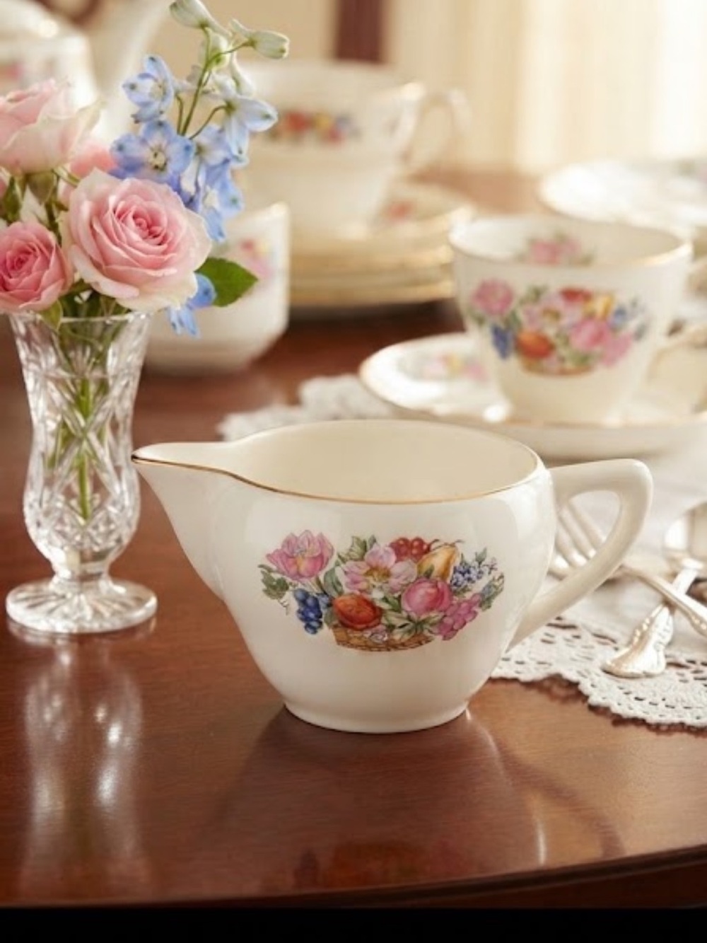 Vintage Bakerite Creamer Warranted 22k GOLD